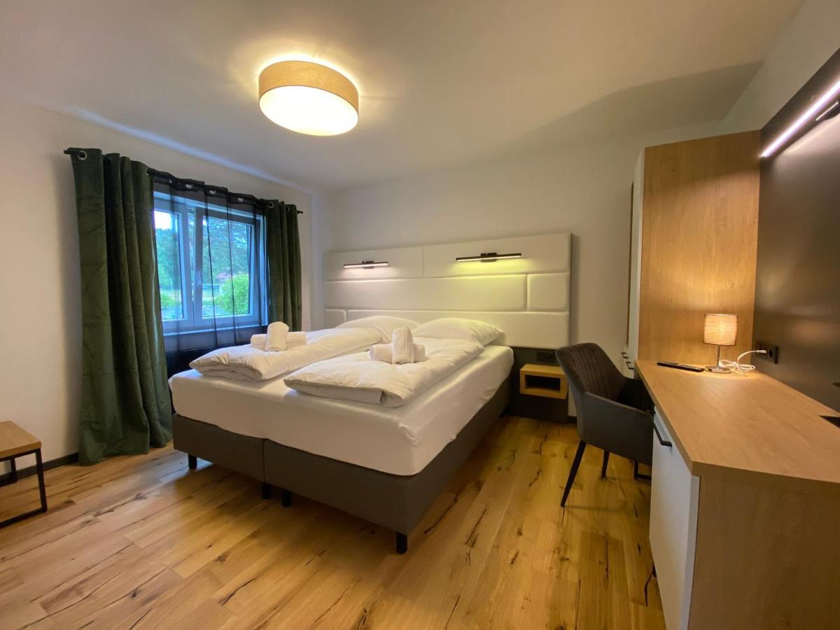 Uraha Apartments ヘルツォーゲンアウラッハ エクステリア 写真
