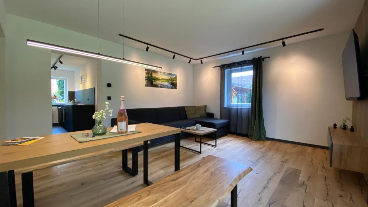 Uraha Apartments ヘルツォーゲンアウラッハ エクステリア 写真