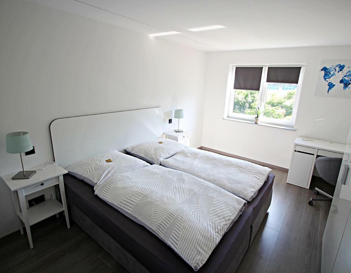 Uraha Apartments ヘルツォーゲンアウラッハ エクステリア 写真